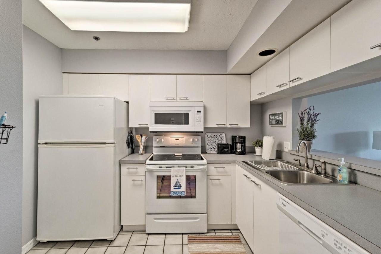 Condo With Pool And Gulf Access On Anna Maria Island! Holmes Beach Eksteriør billede